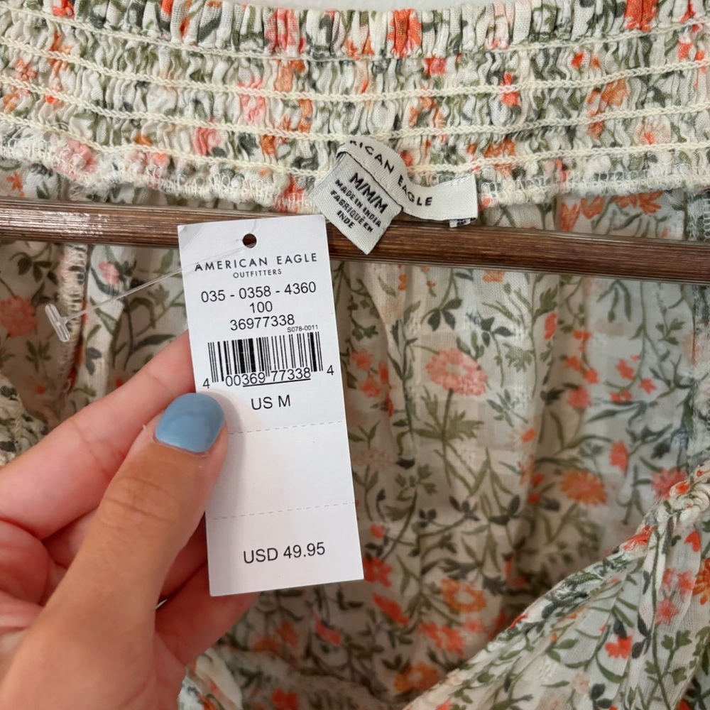 NWT - American Eagle - Floral Print Women's Top - Picture 2 of 11